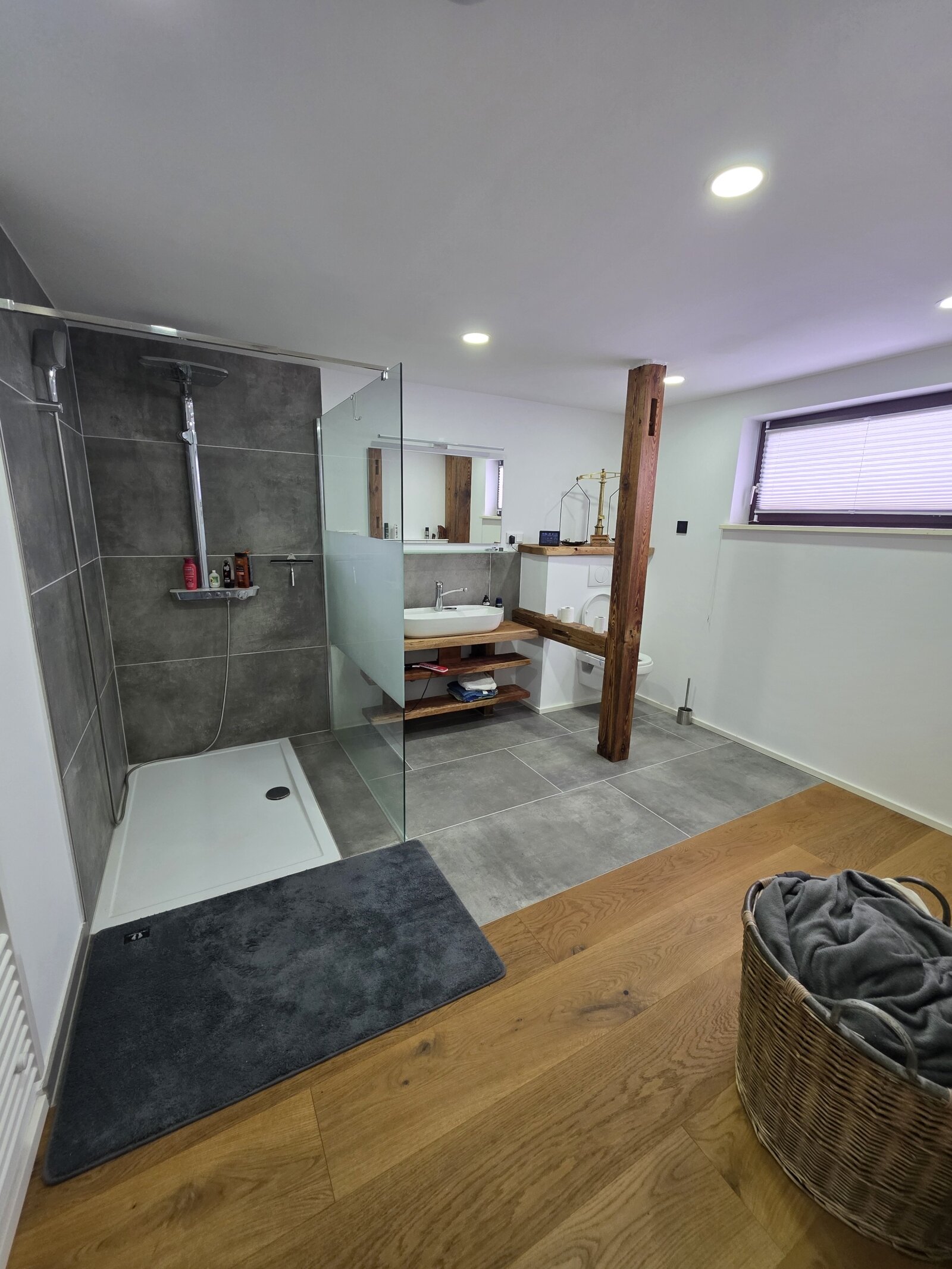 Bungalow/EFH mit Einliegerwohnung und viel Raum für Ihre Ideen