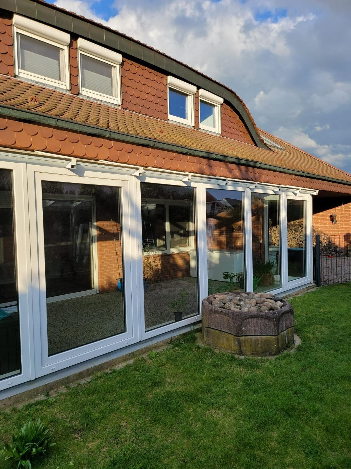 Hochwertig saniertes Einfamilienhaus mit Einliegerwohnung und exklusiver Ausstattung